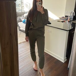 Banana Republic green hoodie sweatshirt & jogger sweatpants set